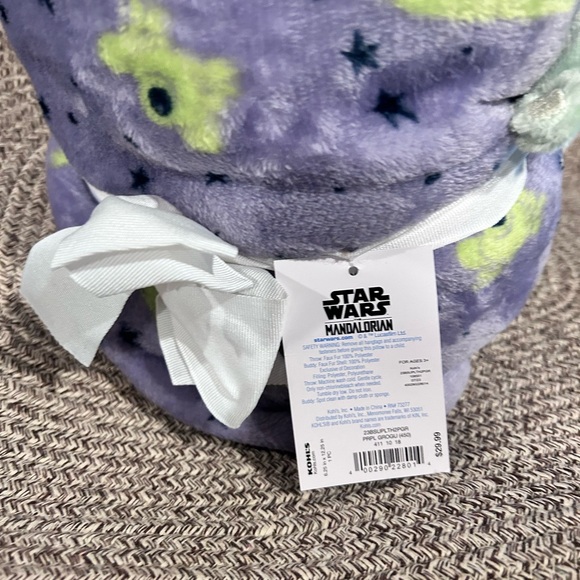 Star Wars Baby Yoda Plush NWT with Soft Purple  Blanket NEW - Picture 11 of 11